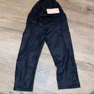 Belly Bandit ActiveSupport Power Capri
Maternity Leggings
